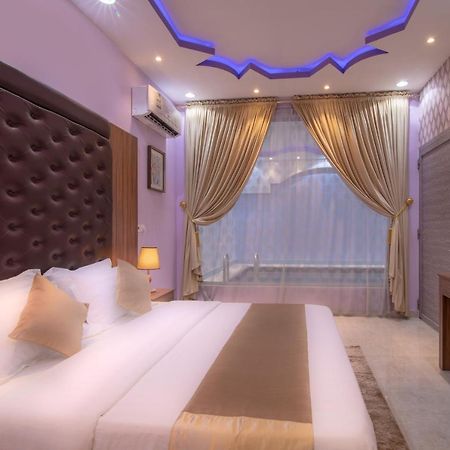 Bayatabha Villa ภายนอก รูปภาพ
